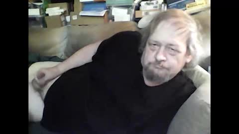 Snapshot of fasteddysex chatting on October 6, 3:41 pm HoneyCumJuice4U online show from October 6, 3:41 pm