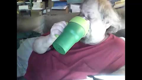 Snapshot of fasteddysex chatting on September 27, 11:30 am HoneyCumJuice4U online show from September 27, 11:30 am