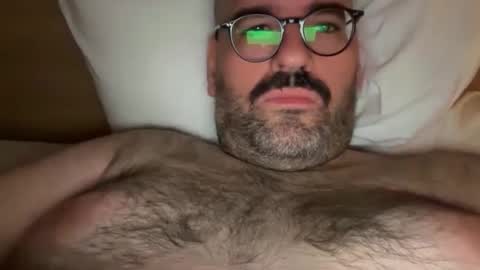 Snapshot of fatandfurry chatting on October 5, 6:00 am Mammouth online show from October 5, 6:00 am