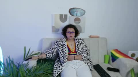 Feelena online show from October 29, 8:09 pm