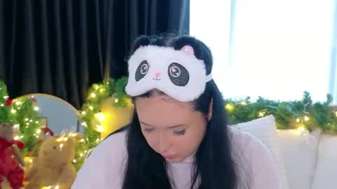 Felicia Herceg online show from December 13, 11:33 pm