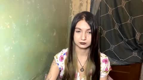 Lola online show from March 29, 8:54 pm