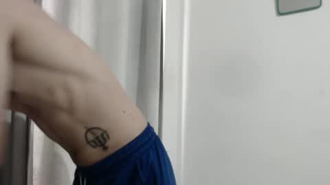 Snapshot of felipe227 chatting on September 10, 5:03 pm jhonatan felipe online show from September 10, 5:03 pm