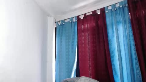 Snapshot of felipe227 chatting on March 2, 4:21 pm jhonatan felipe online show from March 2, 4:21 pm