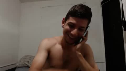 Snapshot of felipe227 chatting on September 14, 11:17 pm jhonatan felipe online show from September 14, 11:17 pm