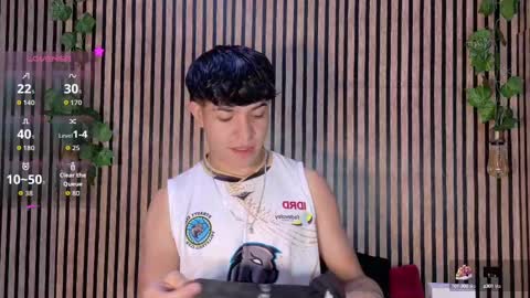 felipe_boy_18 online show from September 30, 4:12 am