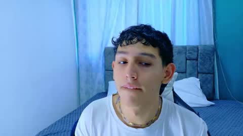 felipehot_gonzales online show from January 17, 12:14 pm