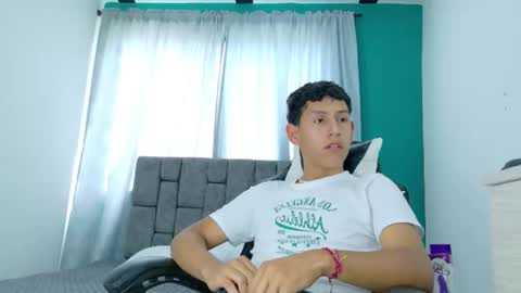 felipehotgonzalez online show from November 28, 6:26 pm