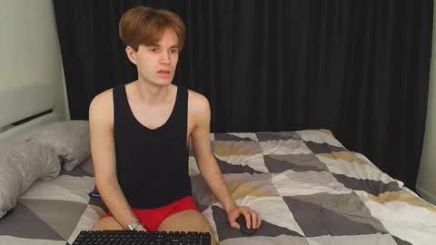Snapshot of felixorange_ chatting on October 15, 1:23 pm Felix online show from October 15, 1:23 pm