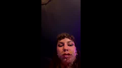 Femalien69 online show from January 10, 7:35 am