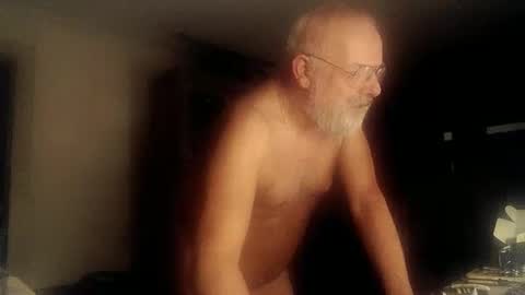 Snapshot of femdom_sub chatting on September 25, 1:01 am femdom_sub online show from September 25, 1:01 am