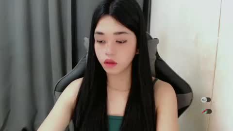 Snapshot of femylove chatting on February 2, 1:02 am YOUR BEAUTIFUL ASIANFHEMY online show from February 2, 1:02 am