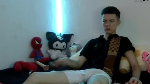 Snapshot of fenixx_777 chatting on February 11, 8:20 pm Fenixx 777 online show from February 11, 8:20 pm