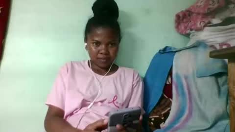 Snapshot of fenou122745 chatting on September 17, 7:17 pm fenou122745 online show from September 17, 7:17 pm