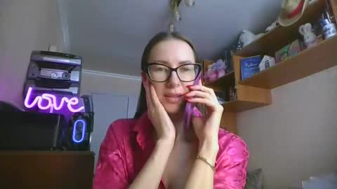 feraliss online show from February 18, 11:32 am