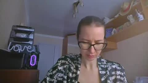 feraliss online show from March 11, 11:57 am