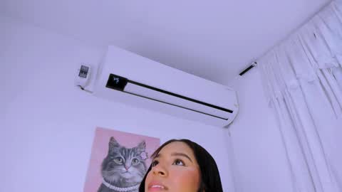 Snapshot of fernanda_brown01 chatting on September 18, 9:19 pm Fernanda online show from September 18, 9:19 pm