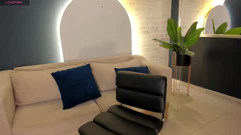 Snapshot of fernandax1_ chatting on March 11, 6:41 pm FER online show from March 11, 6:41 pm
