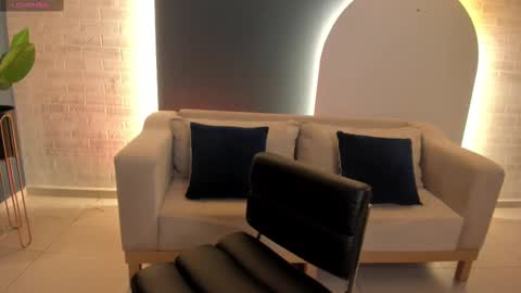 Snapshot of fernandax1_ chatting on February 18, 7:09 pm FER online show from February 18, 7:09 pm