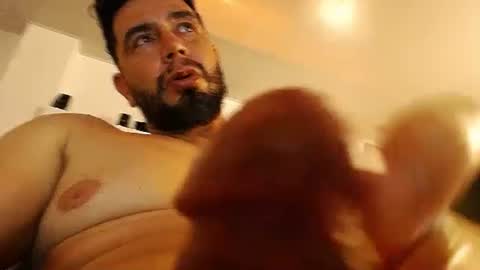 Samuel online show from March 31, 4:57 am