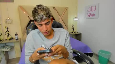 FER PHOENIX online show from November 5, 4:14 am