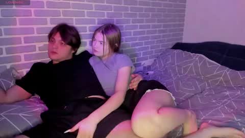 Snapshot of fetchingcouplee chatting on October 16, 3:22 pm Tina and Tomas online show from October 16, 3:22 pm