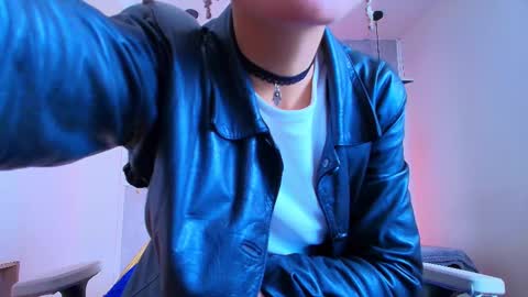   online show from October 24, 12:17 pm