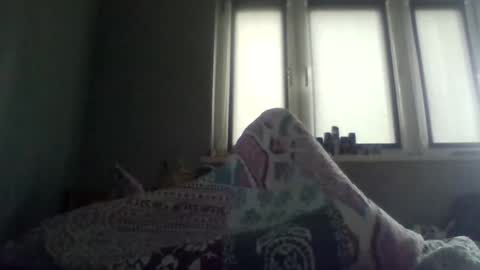Snapshot of filipek757 chatting on October 16, 6:35 am filipek757 online show from October 16, 6:35 am