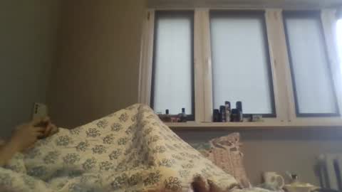 Snapshot of filipek757 chatting on October 18, 8:40 am filipek757 online show from October 18, 8:40 am