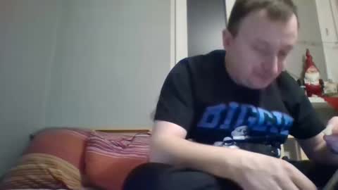 Snapshot of filipek757 chatting on January 1, 5:22 pm filipek757 online show from January 1, 5:22 pm