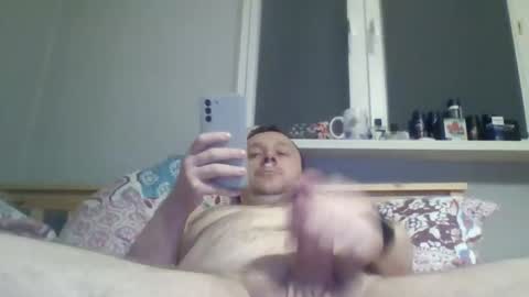 Snapshot of filipek757 chatting on October 2, 4:39 pm filipek757 online show from October 2, 4:39 pm