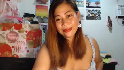 filipina beauty. online show from March 6, 5:00 pm