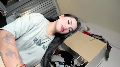 Snapshot of filipina_demure chatting on October 17, 9:02 am Sandy online show from October 17, 9:02 am