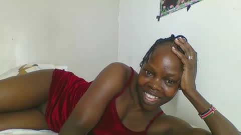 Snapshot of fine_melanin chatting on October 1, 9:46 pm caro online show from October 1, 9:46 pm