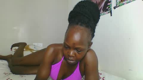 Snapshot of fine_melanin chatting on September 23, 8:26 pm caro online show from September 23, 8:26 pm