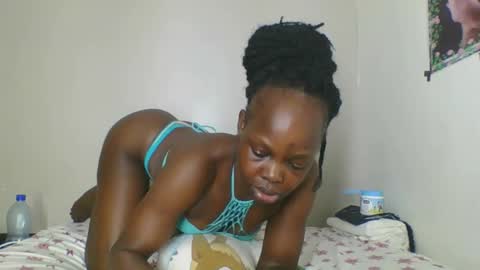 Snapshot of fine_melanin chatting on September 30, 8:52 pm caro online show from September 30, 8:52 pm