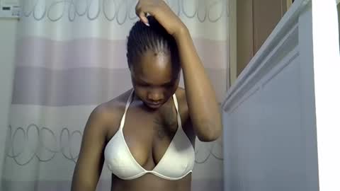 fine_queen12 online show from December 16, 11:12 am