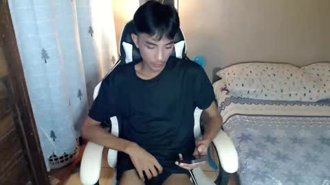 fineboii_rey18 online show from October 8, 3:40 pm