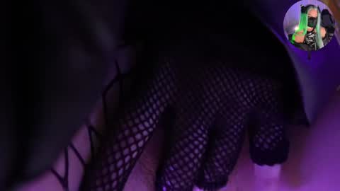 finleyfae online show from February 16, 5:33 pm