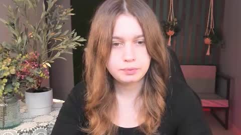 fiora online show from November 10, 7:11 am