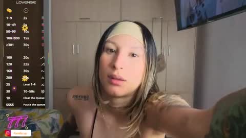 F I O R E L L A  online show from April 9, 3:07 pm