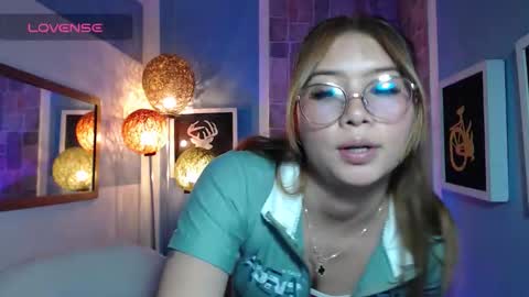 Fiorellaa online show from November 19, 3:33 pm