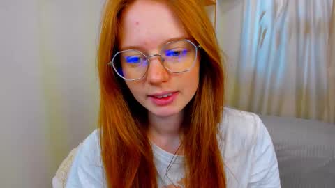 fire_luna online show from November 11, 6:15 am