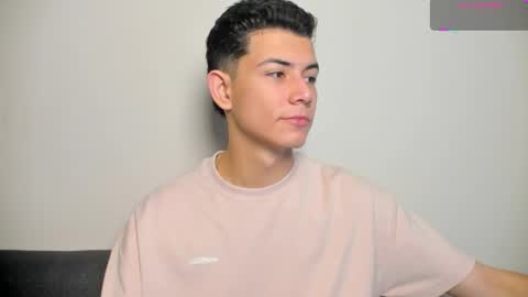 Nicolas online show from December 16, 1:06 pm