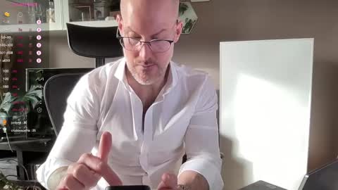 Snapshot of fit_rubinho chatting on January 8, 12:37 pm Rubn online show from January 8, 12:37 pm