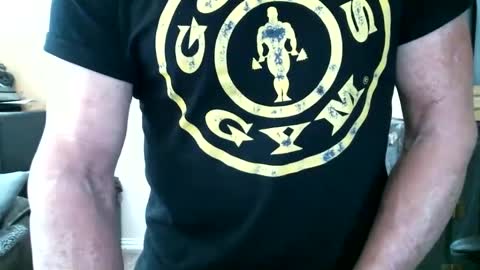 Snapshot of fitguy40 chatting on October 7, 6:37 pm fitguy40 online show from October 7, 6:37 pm