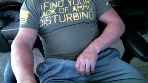 Snapshot of fitguy40 chatting on January 30, 9:14 pm fitguy40 online show from January 30, 9:14 pm