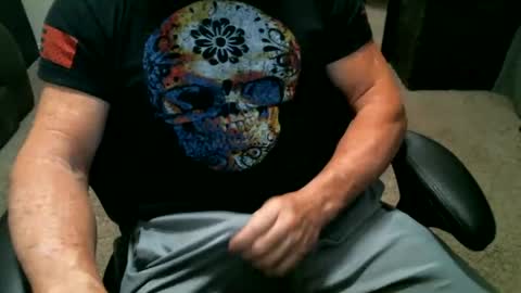 Snapshot of fitguy40 chatting on September 30, 3:28 am fitguy40 online show from September 30, 3:28 am