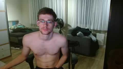 Fitwhiteboy01 online show from November 15, 7:15 pm