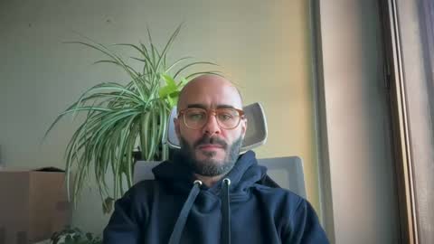 Fla is short for Flavio online show from December 16, 1:11 pm